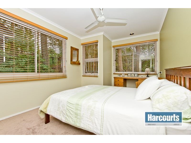 13 Wirlpana Avenue, Ferny Hills QLD 4055