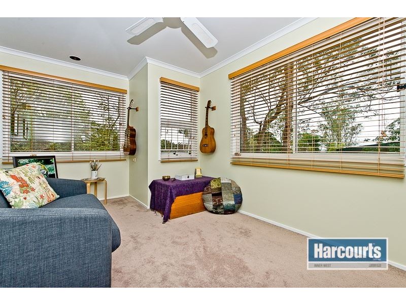 13 Wirlpana Avenue, Ferny Hills QLD 4055