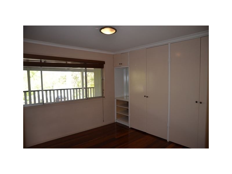 11 Malgoa Street, The Gap QLD 4061