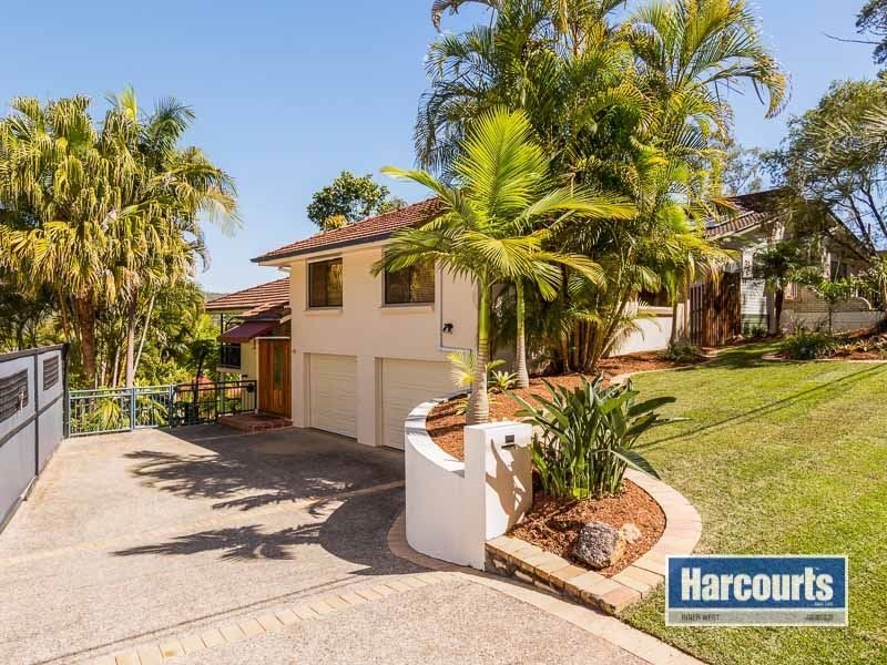33 Kadina Street, The Gap QLD 4061