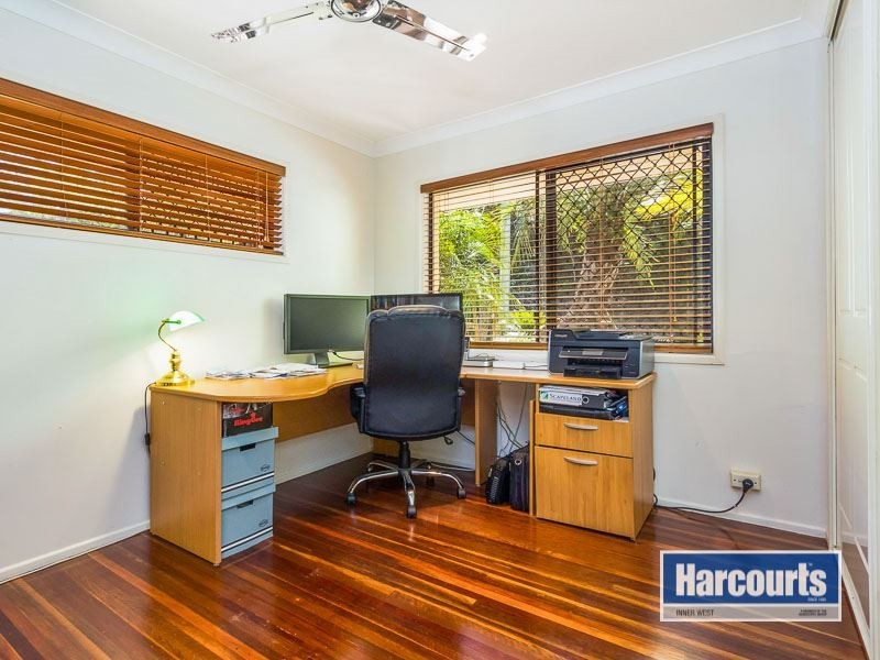 33 Kadina Street, The Gap QLD 4061