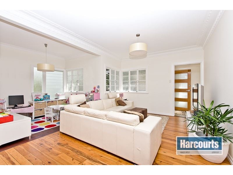 27 Ashbourne Street, Ashgrove QLD 4060