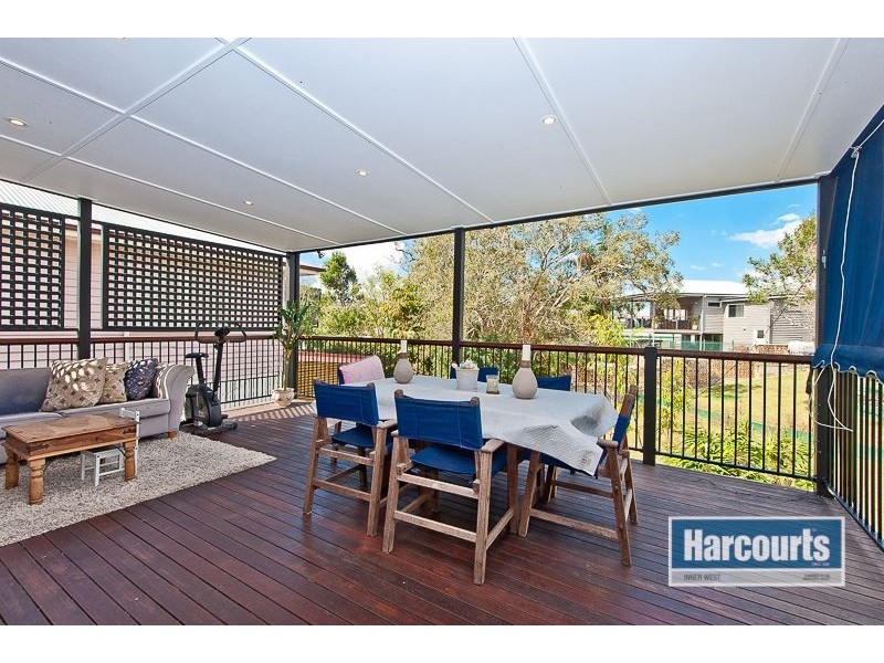 27 Ashbourne Street, Ashgrove QLD 4060