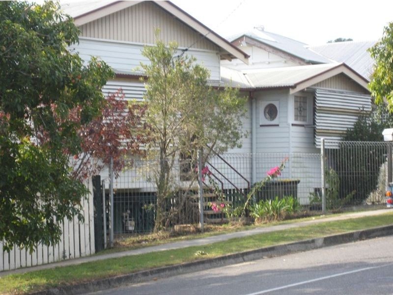 52 McLean Parade, Ashgrove QLD 4060