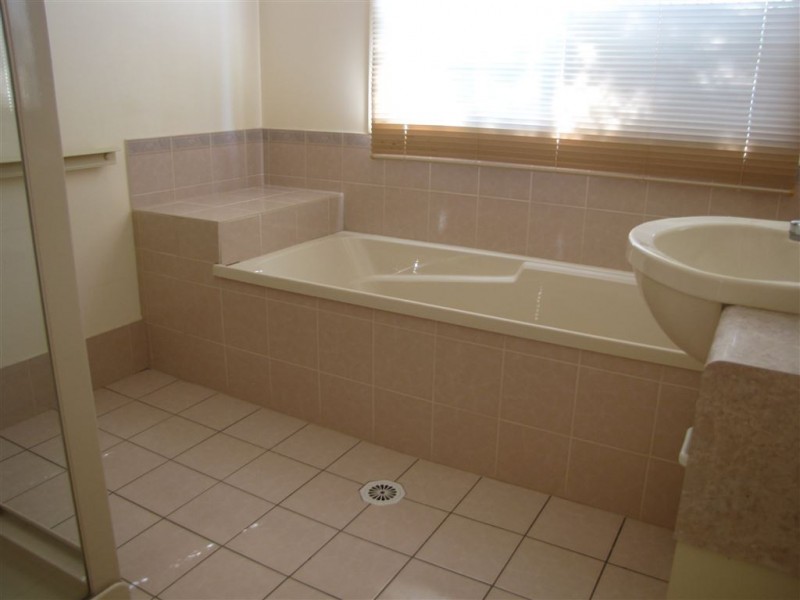 5 Easton Close, The Gap QLD 4061