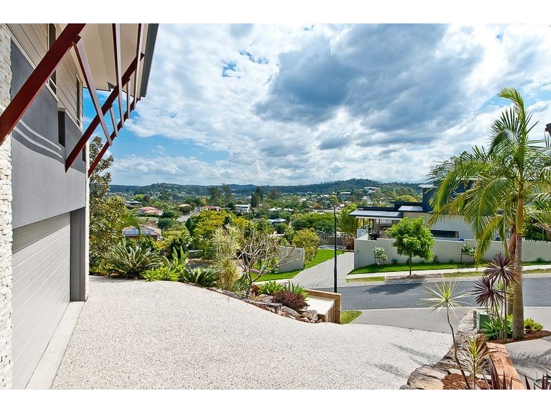 3 Stonehawke Place, The Gap QLD 4061