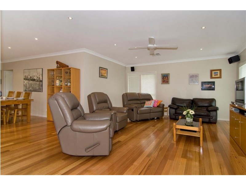 3 Stonehawke Place, The Gap QLD 4061