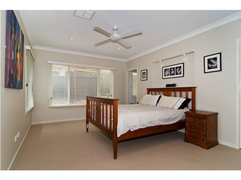 3 Stonehawke Place, The Gap QLD 4061