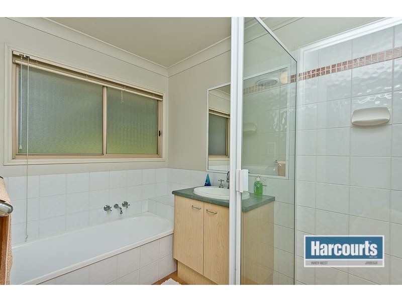 39 Woorama Road, The Gap QLD 4061