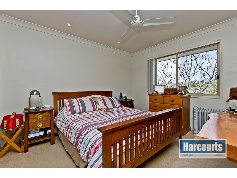 39 Woorama Road, The Gap QLD 4061