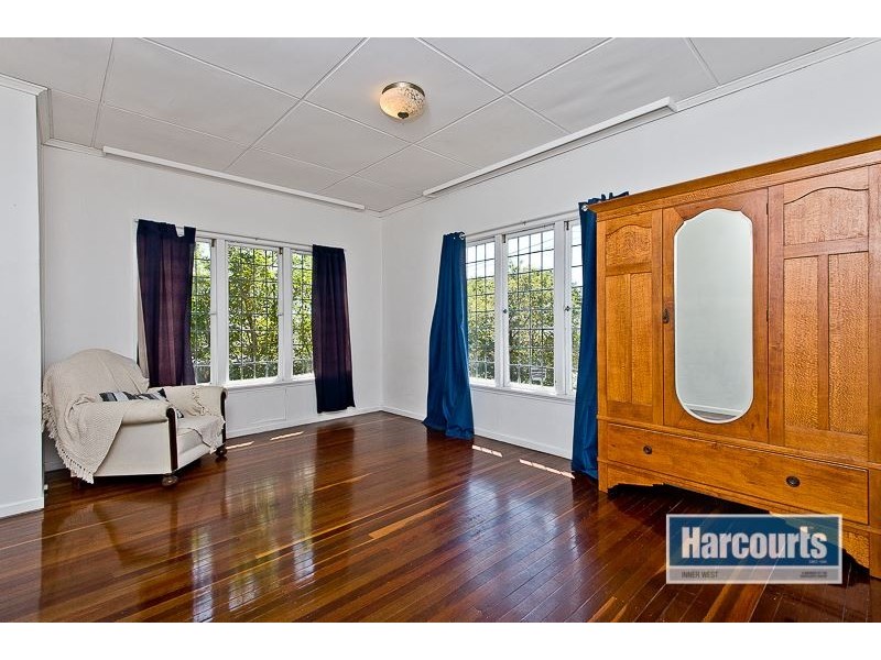 81 Jubilee Terrace, Bardon QLD 4065