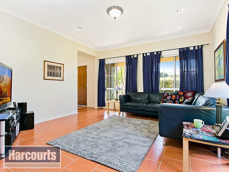 7 Fiddle Court, Arlington Estate, Arana Hills QLD 4054