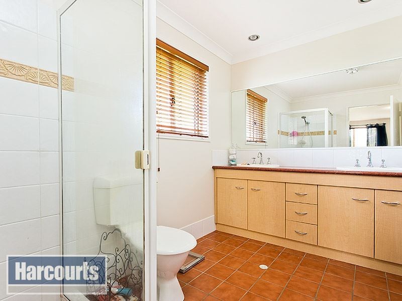 7 Fiddle Court, Arlington Estate, Arana Hills QLD 4054