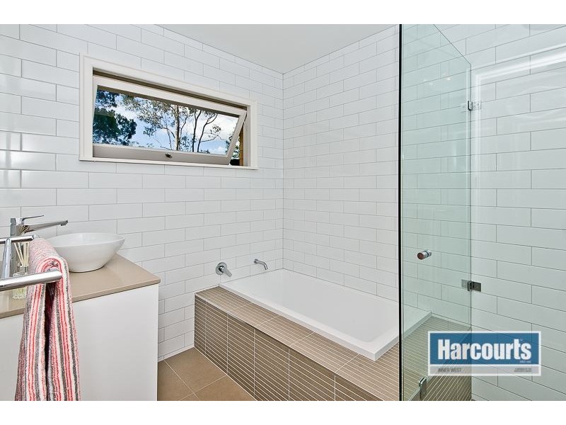 6 Currawang Street, The Gap QLD 4061