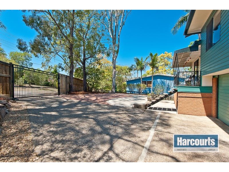 148 Settlement Road, The Gap QLD 4061