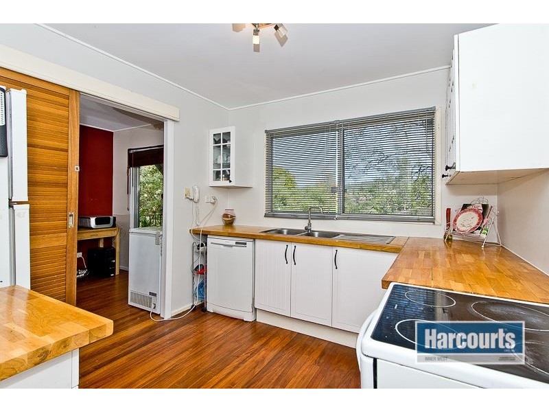 148 Settlement Road, The Gap QLD 4061