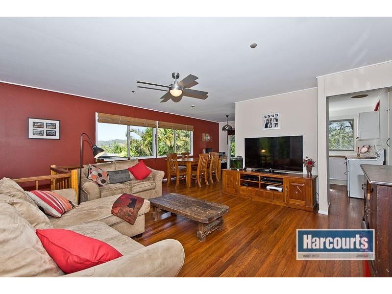 148 Settlement Road, The Gap QLD 4061