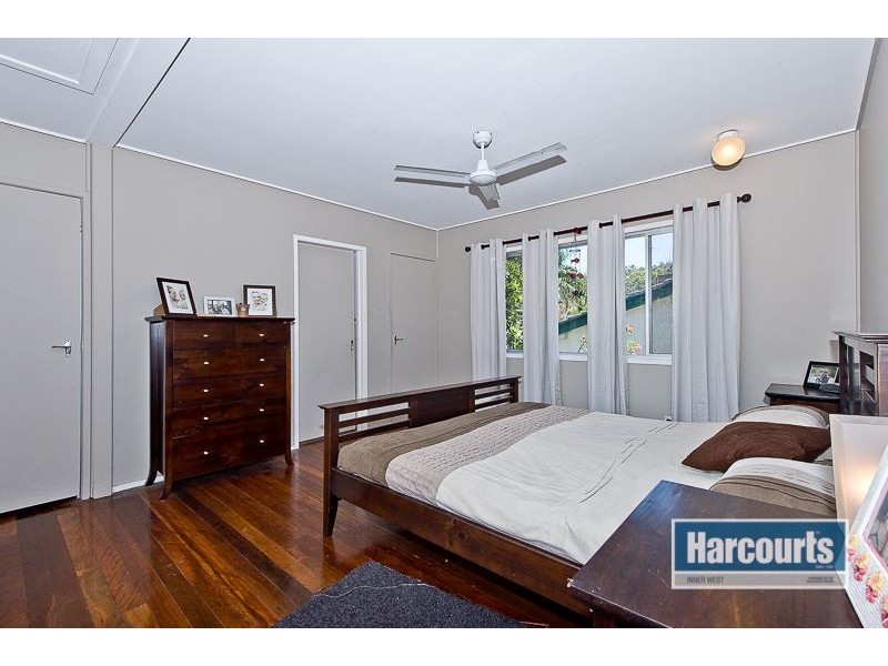 148 Settlement Road, The Gap QLD 4061