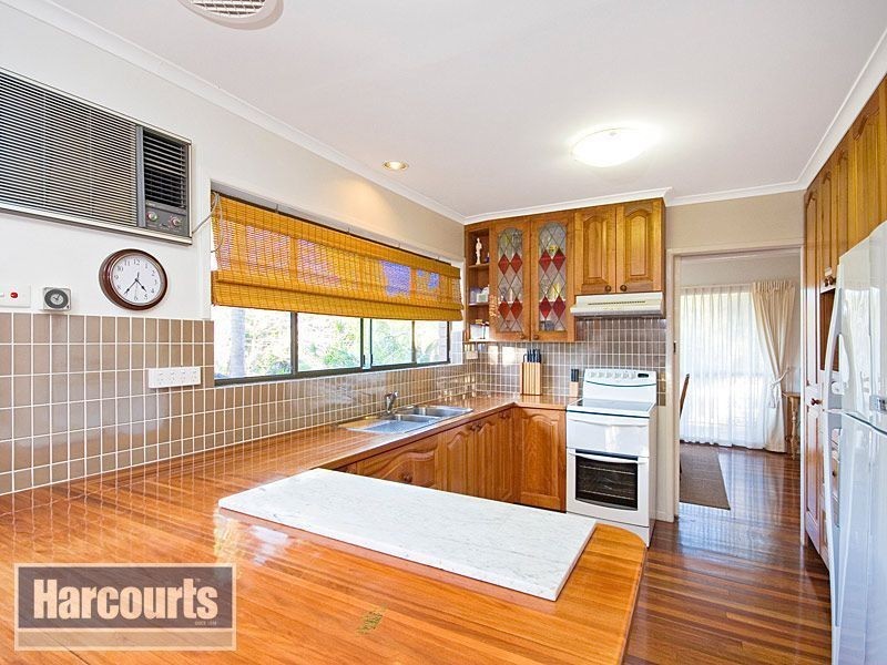 9 Bernarra Street, The Gap QLD 4061