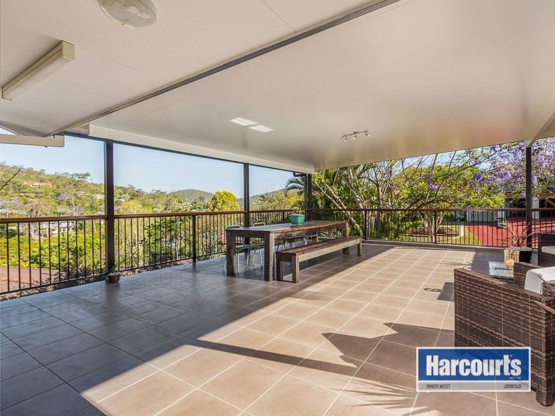9 Tamboura Court, The Gap QLD 4061