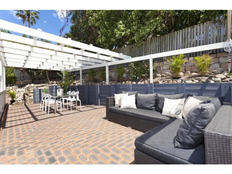 18 Petmar Street, The Gap QLD 4061