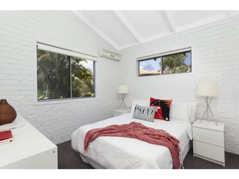 18 Petmar Street, The Gap QLD 4061