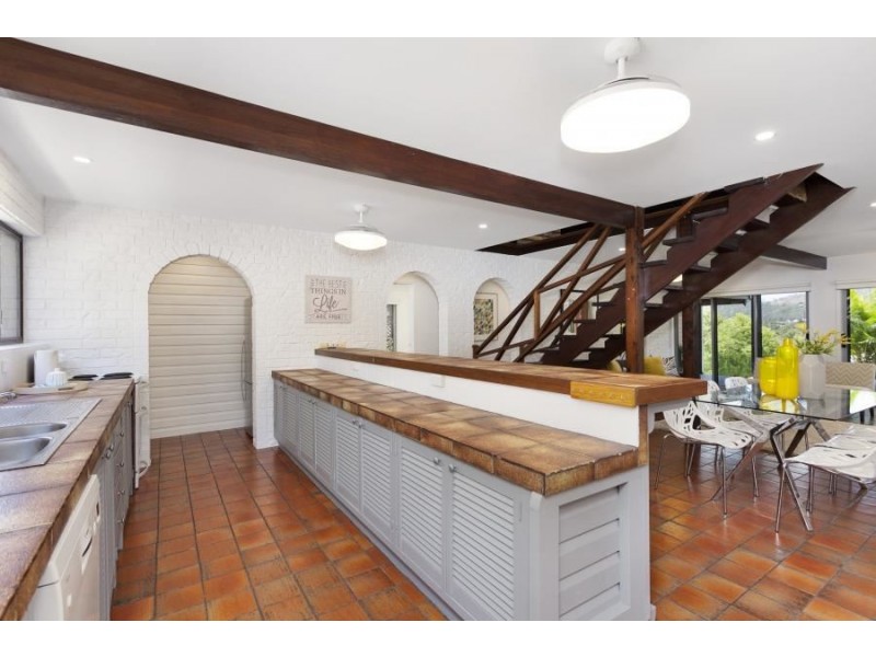 18 Petmar Street, The Gap QLD 4061