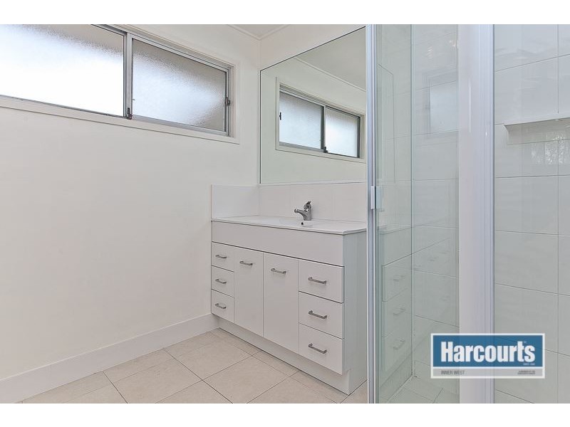 8 Woorama Road, The Gap QLD 4061