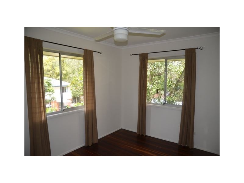 17 Woorama  Road, The Gap QLD 4061