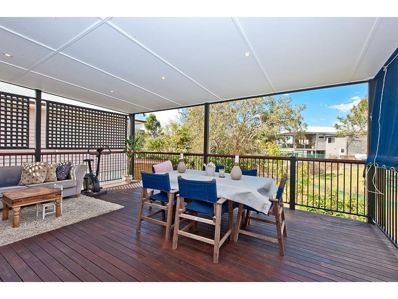 27 Ashbourne Street, Ashgrove QLD 4060