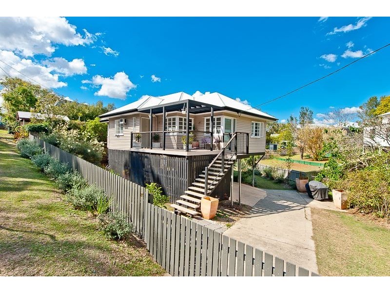 27 Ashbourne Street, Ashgrove QLD 4060