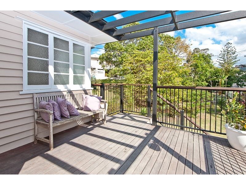 27 Ashbourne Street, Ashgrove QLD 4060