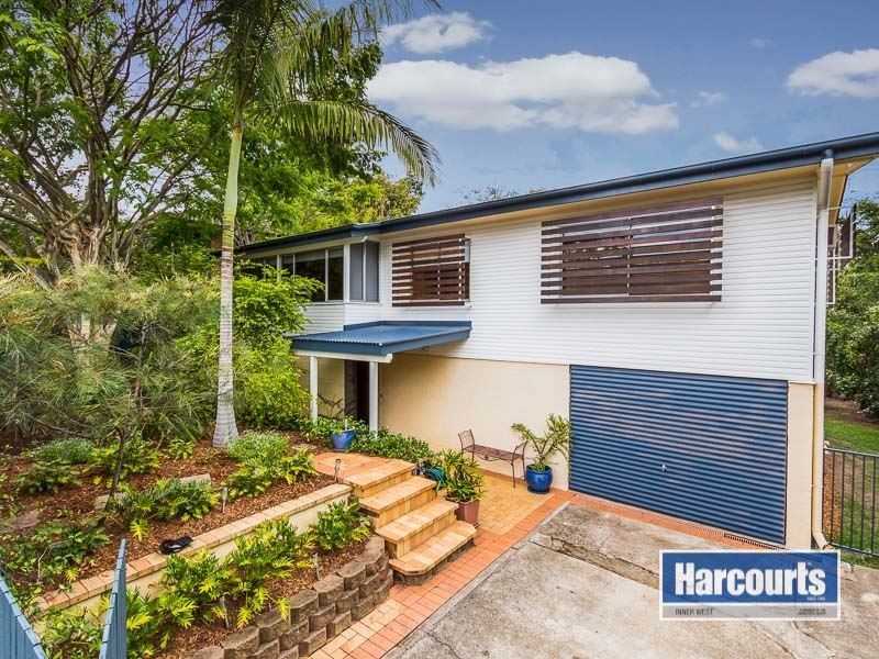 239 Patricks Road, Ferny Hills QLD 4055