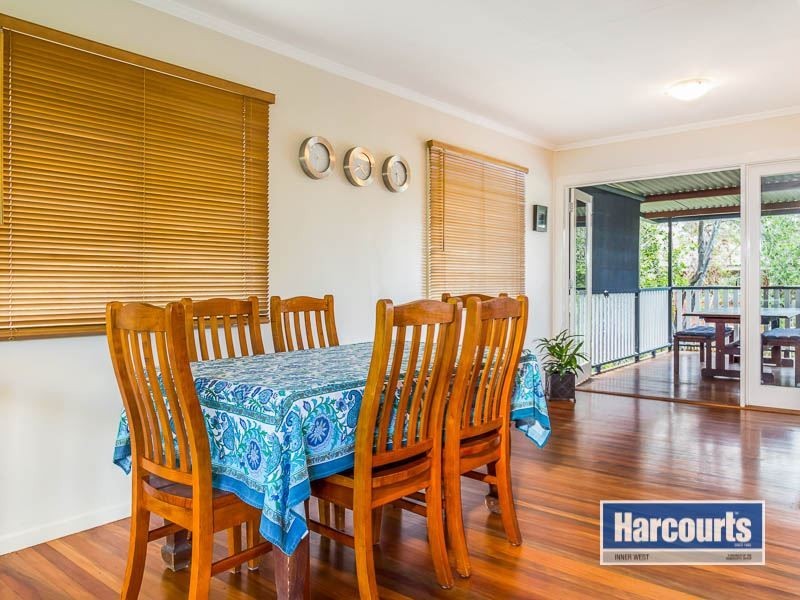 239 Patricks Road, Ferny Hills QLD 4055