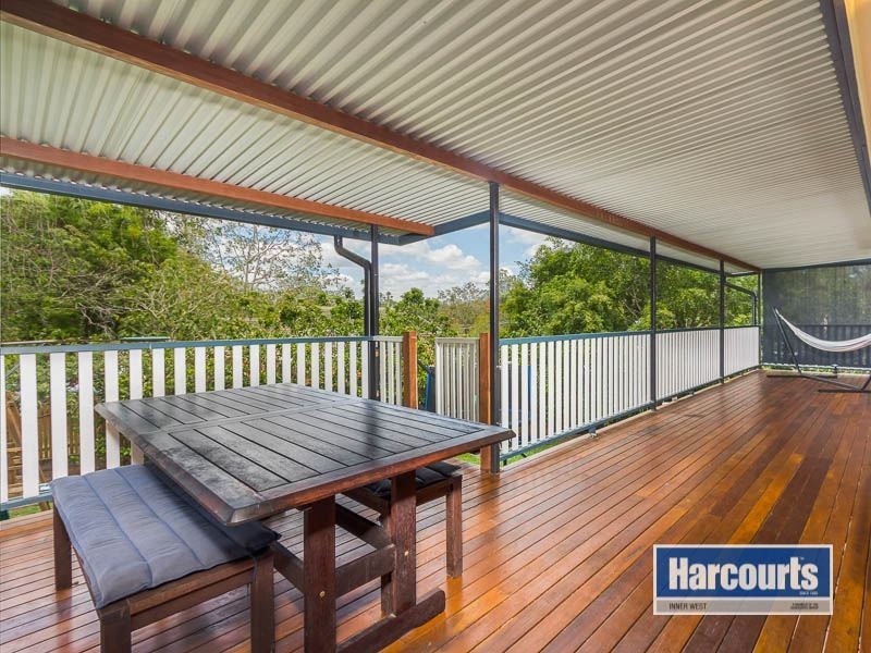 239 Patricks Road, Ferny Hills QLD 4055