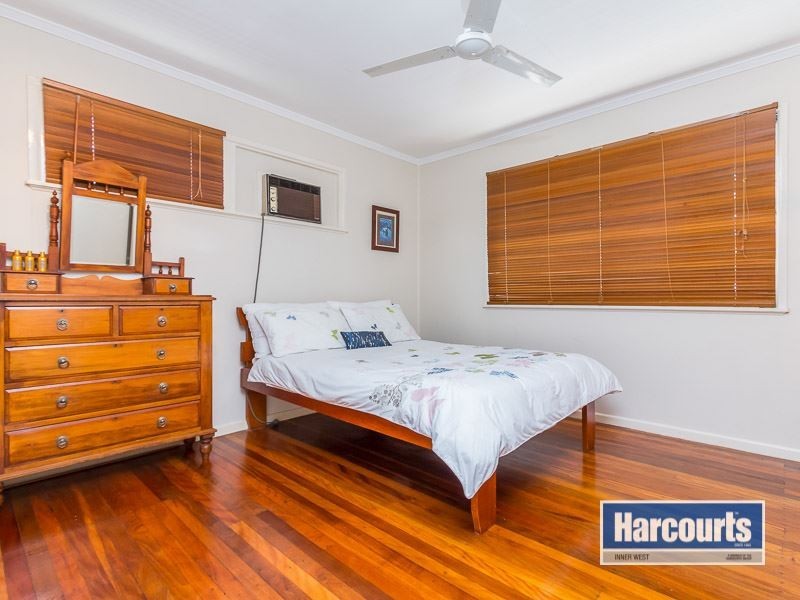 239 Patricks Road, Ferny Hills QLD 4055