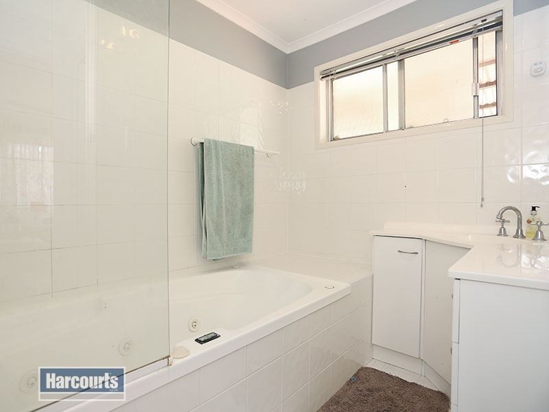 15 Doncella Street, The Gap QLD 4061