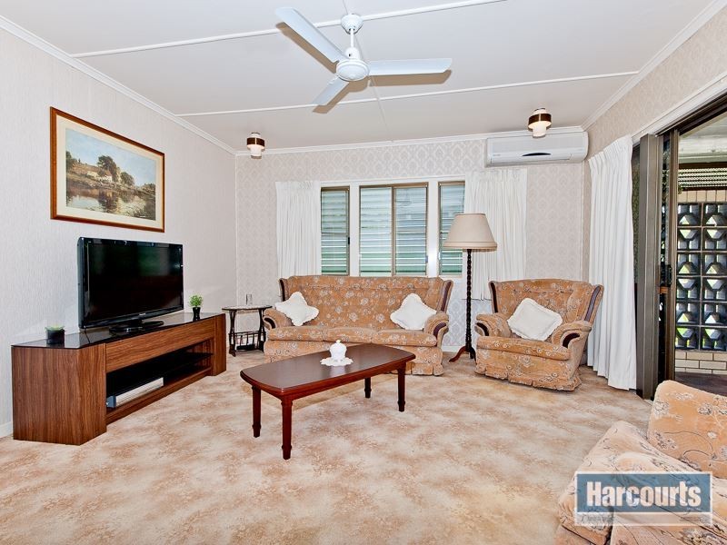 12 Normanton Street, Stafford Heights QLD 4053