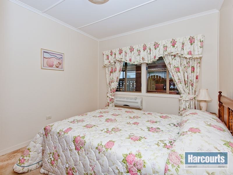 12 Normanton Street, Stafford Heights QLD 4053
