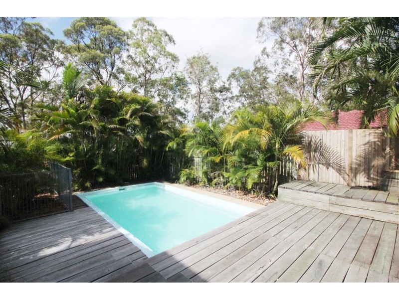 26 Caesar Road, Ferny Hills QLD 4055