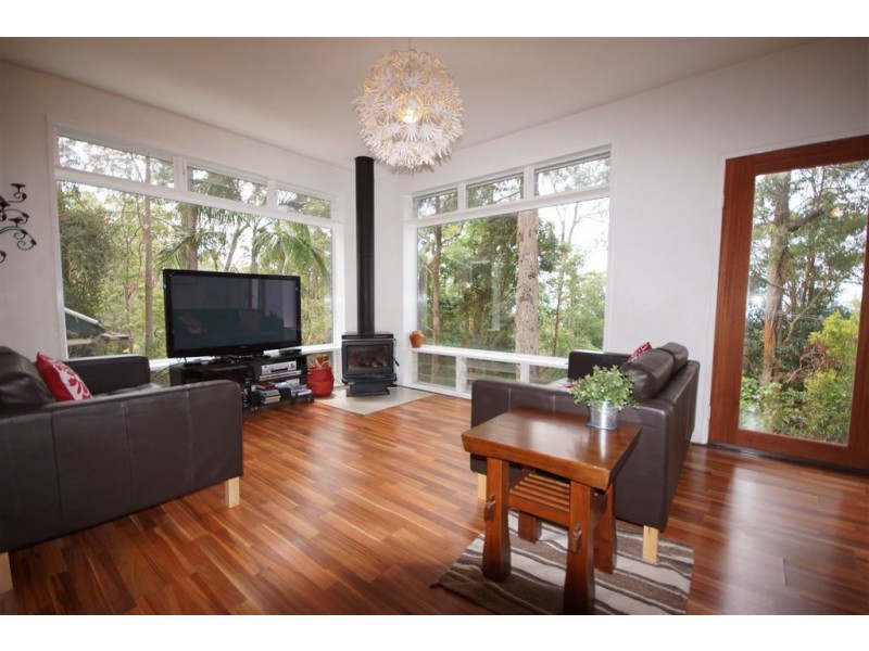 12 Benson Road, Mount Nebo QLD 4520