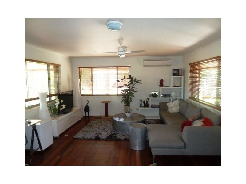 16 Desbet Street, The Gap QLD 4061