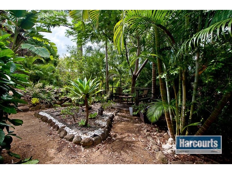 17 Davander Close, The Gap QLD 4061