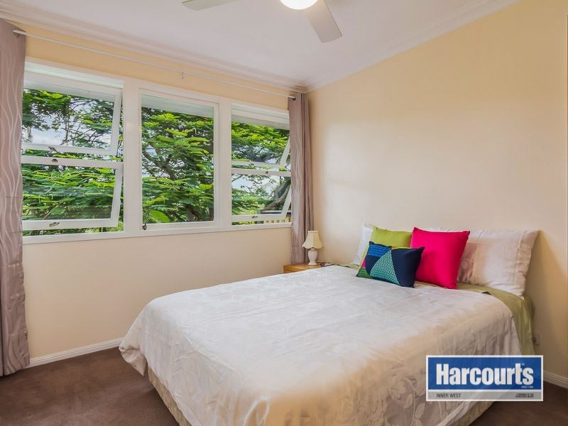 43 Bennett Road, The Gap QLD 4061