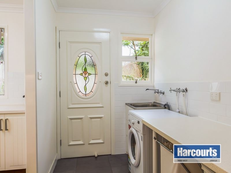 43 Bennett Road, The Gap QLD 4061