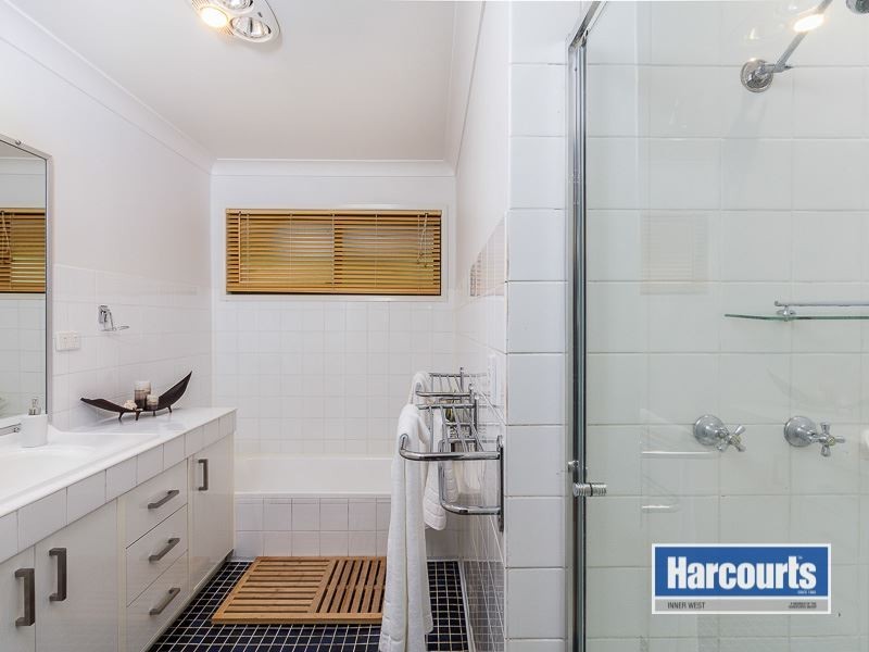 16 Woodmere Street, The Gap QLD 4061