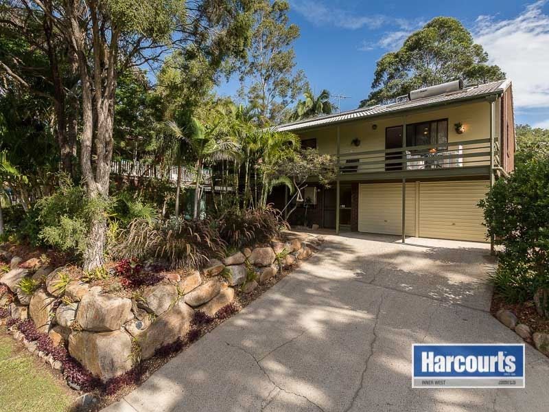 16 Woodmere Street, The Gap QLD 4061