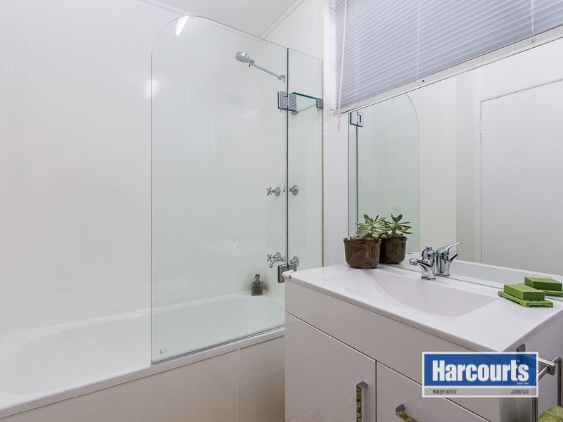 16 Woodmere Street, The Gap QLD 4061