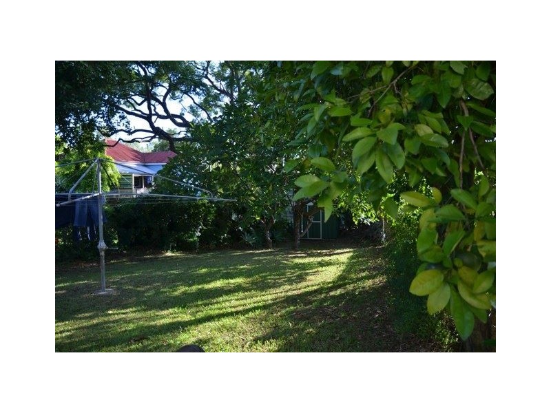 12 Holmesbrook Street, Ashgrove QLD 4060