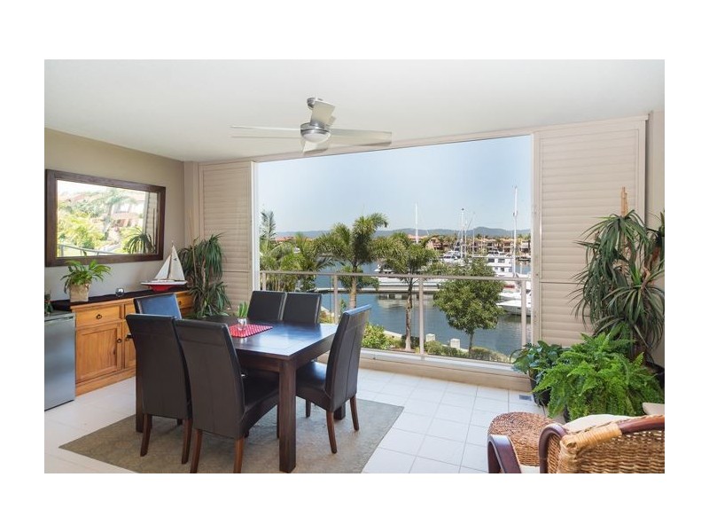 1762 Rialto Quay Drive, Hope Island QLD 4212